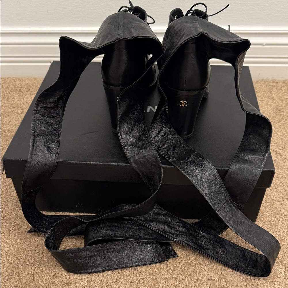 Chanel Lace-Up Ankle Boots Bow Wrap Black Leather Cap Toe Heeled Booties 37.5 - Picture 9 of 12